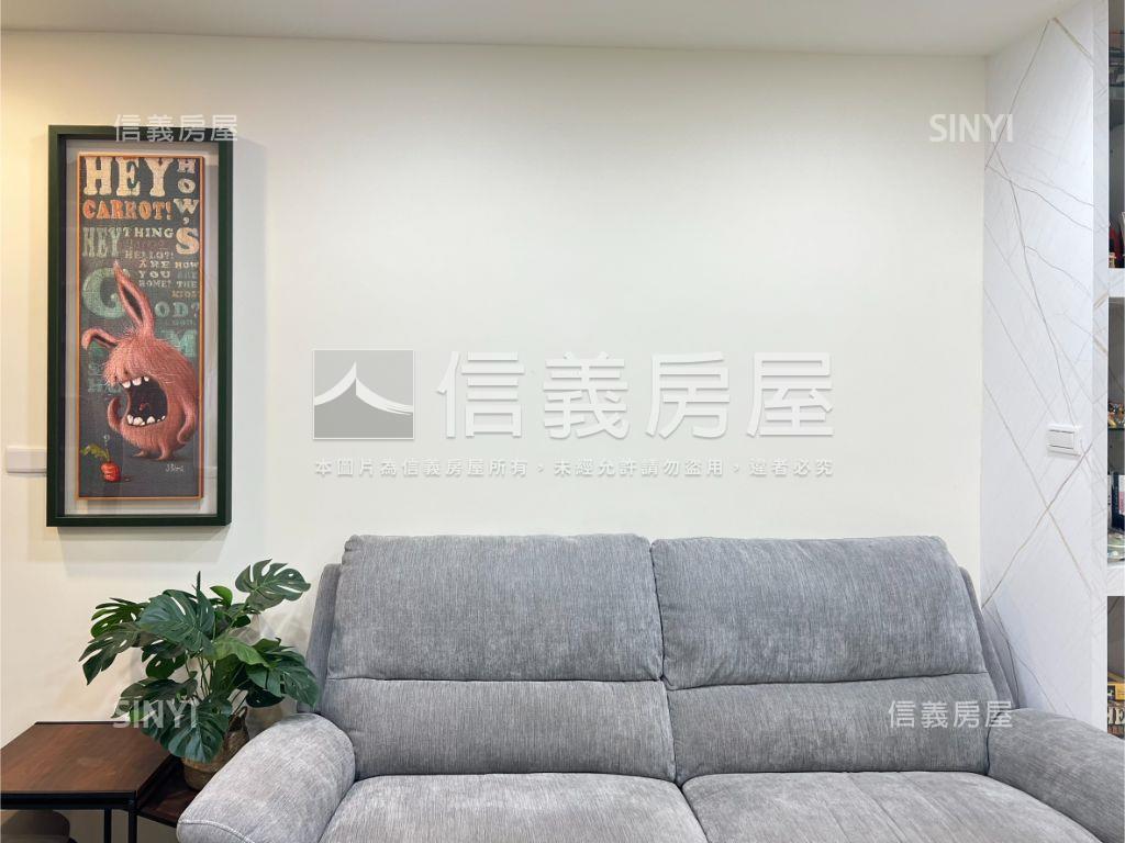 星鑽２８年質感美妝宅房屋室內格局與周邊環境