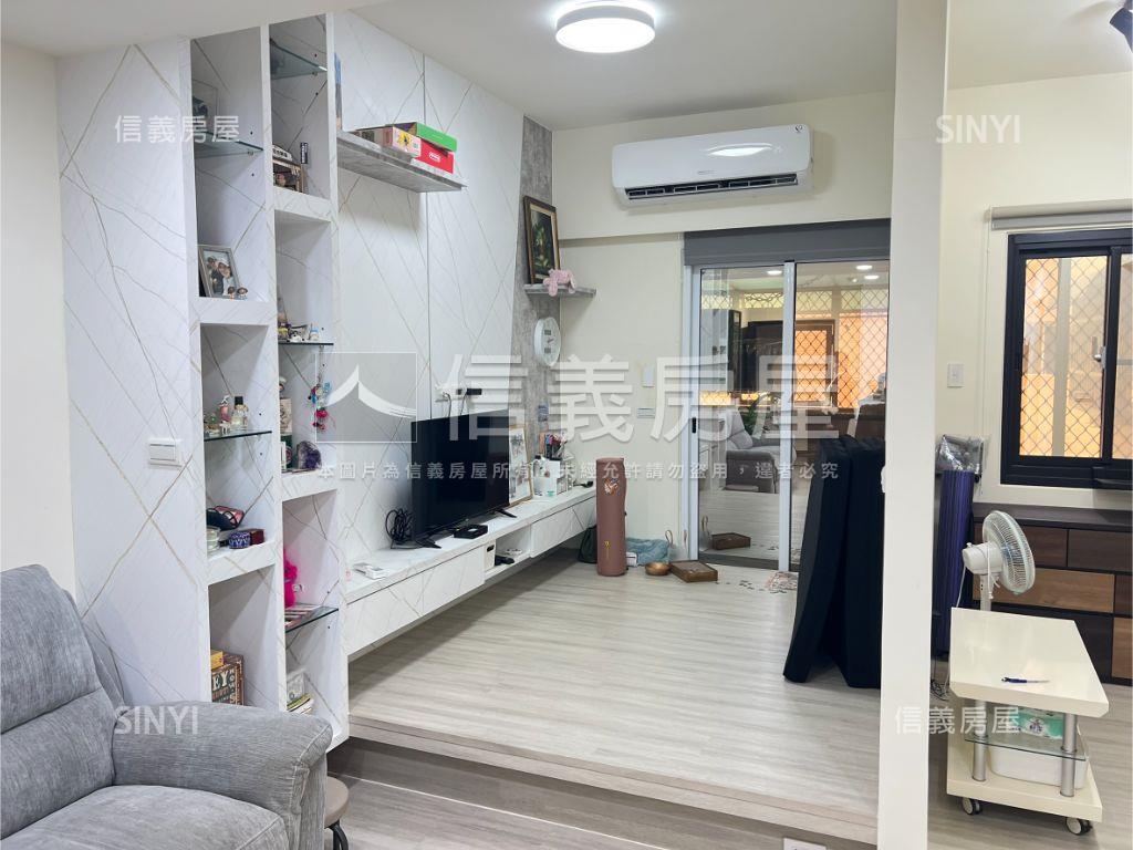 星鑽２８年質感美妝宅房屋室內格局與周邊環境