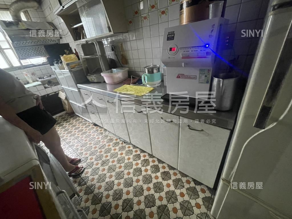 近松山車站靜巷黃金３樓房屋室內格局與周邊環境