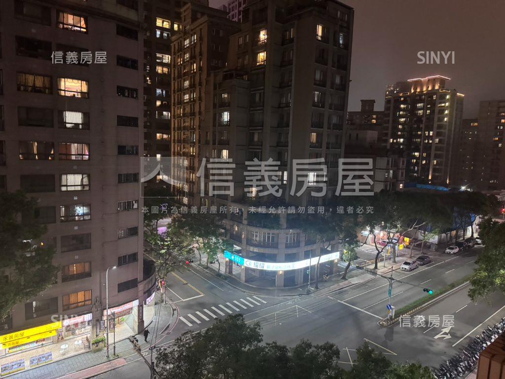 未來市｝家樂福商圈大三房房屋室內格局與周邊環境