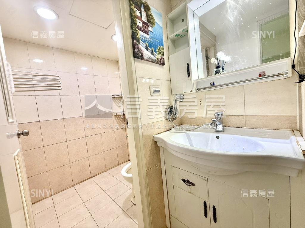 西門採光陽台大套房房屋室內格局與周邊環境