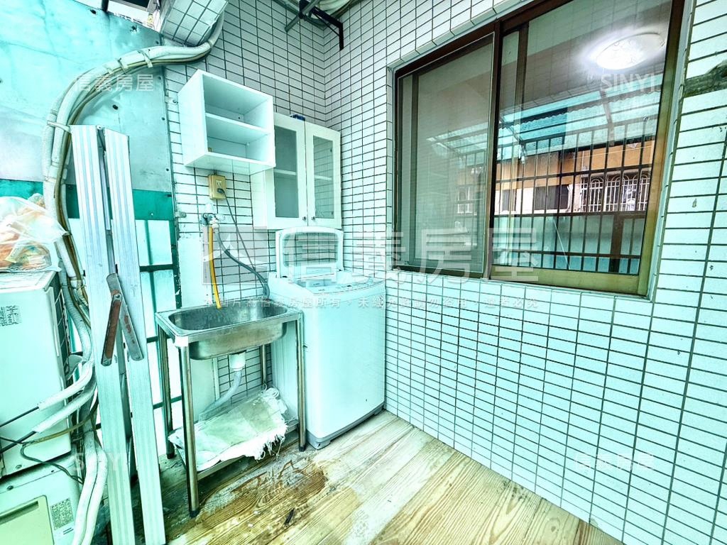 西門採光陽台大套房房屋室內格局與周邊環境