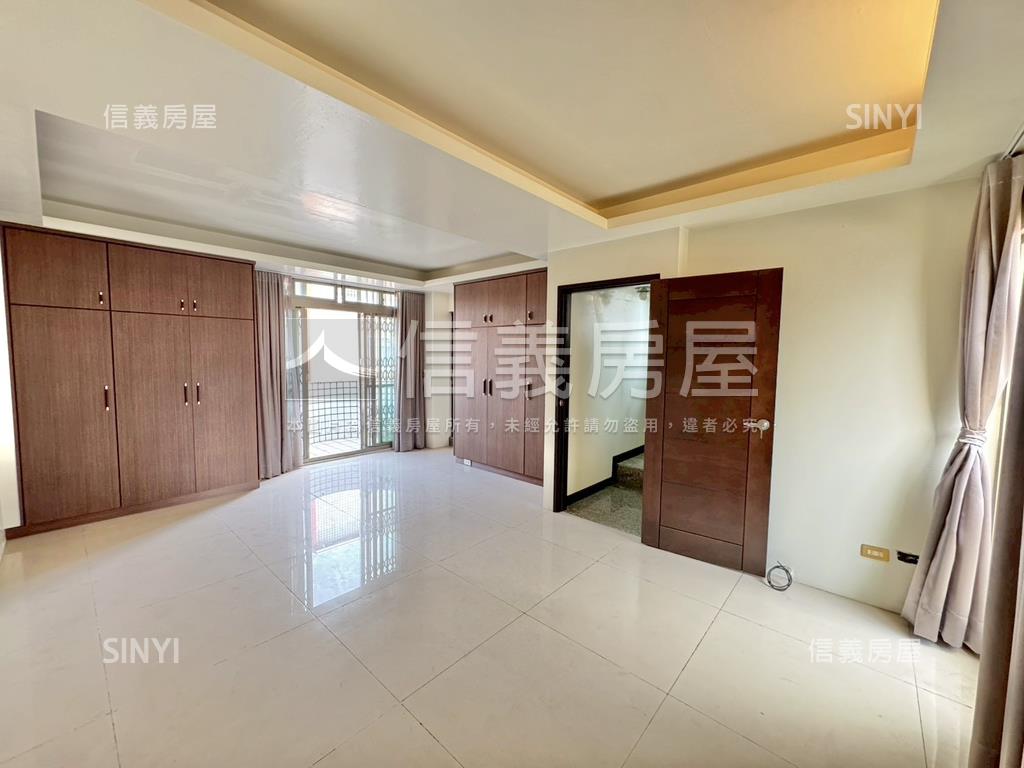 八期孝親雙車位大別墅房屋室內格局與周邊環境