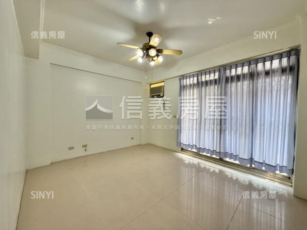 八期孝親雙車位大別墅房屋室內格局與周邊環境