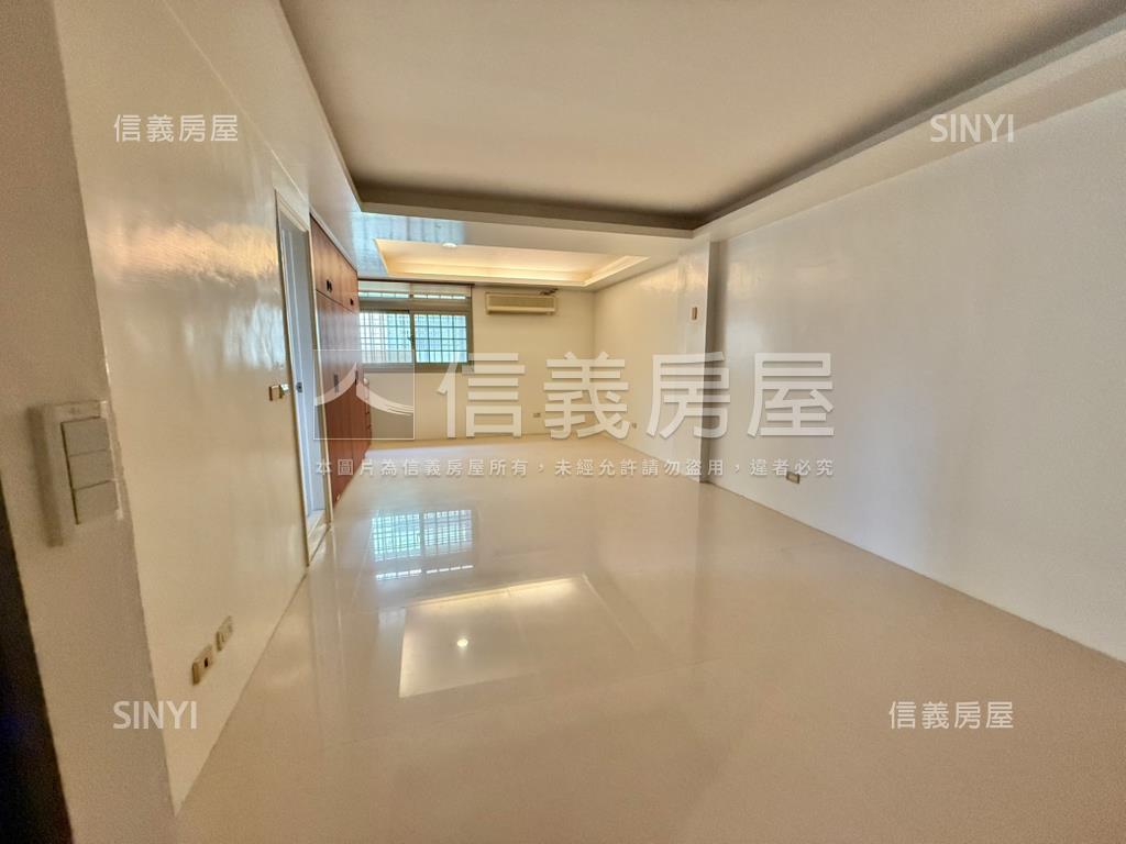 八期孝親雙車位大別墅房屋室內格局與周邊環境