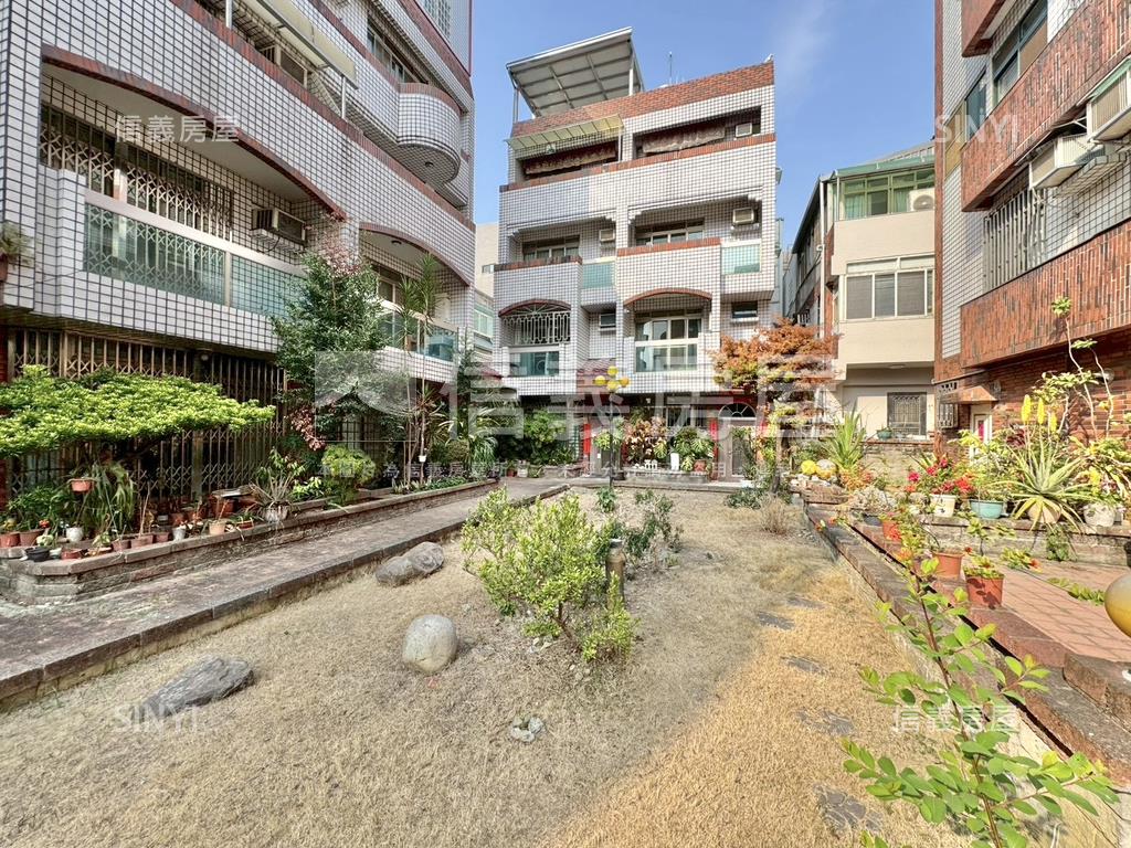 八期孝親雙車位大別墅房屋室內格局與周邊環境