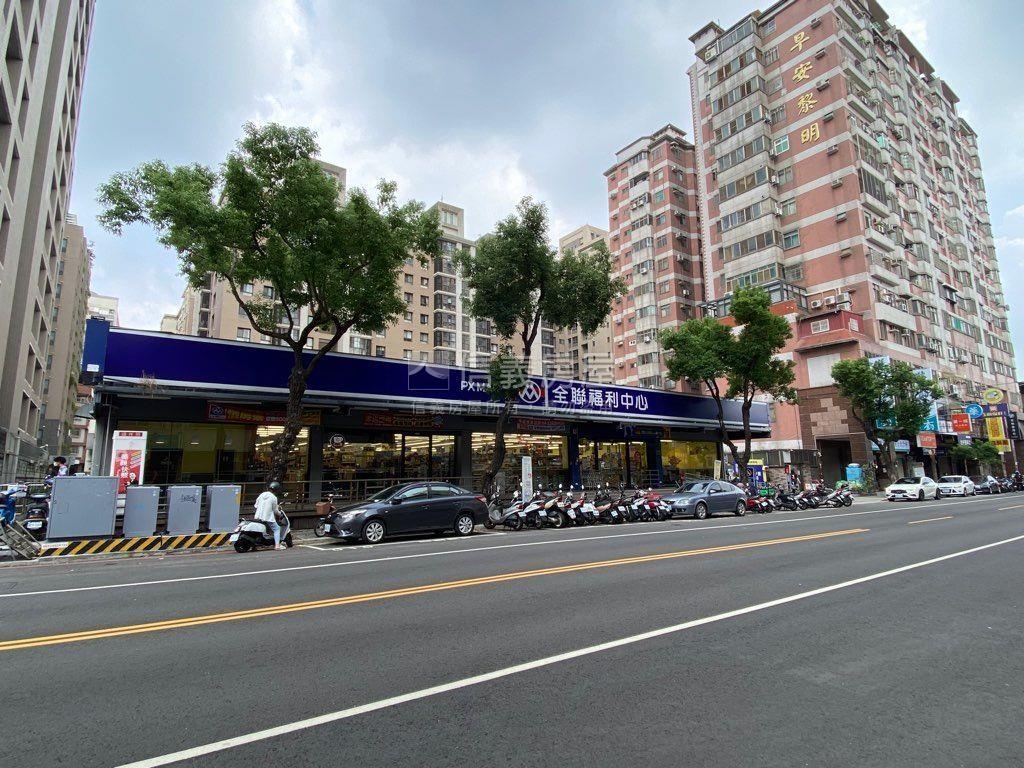 專任大墩學區３房車位房屋室內格局與周邊環境