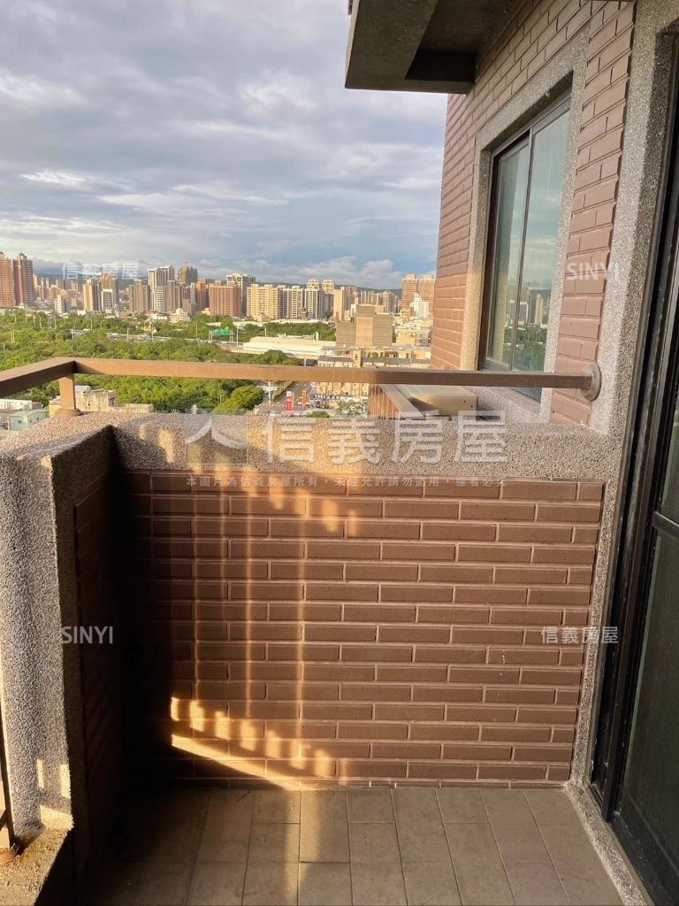 豐達謙邑景觀二房車位房屋室內格局與周邊環境