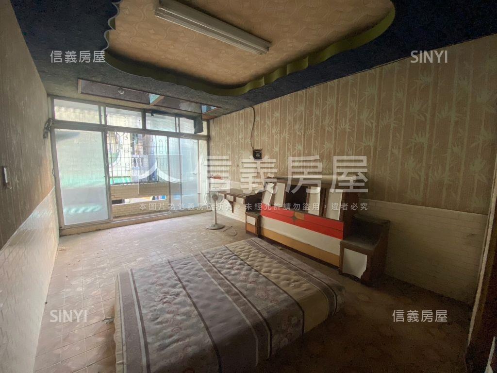 近輕軌正街透天房屋室內格局與周邊環境
