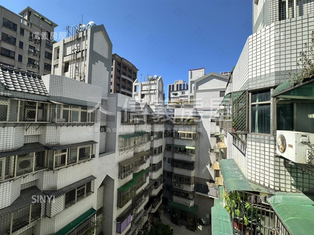 中平優質明亮三房車位房屋室內格局與周邊環境