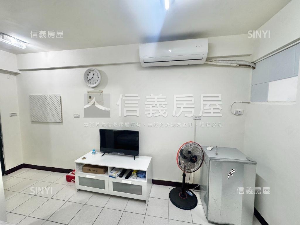 逢甲獨洗曬電梯屋況佳套房房屋室內格局與周邊環境