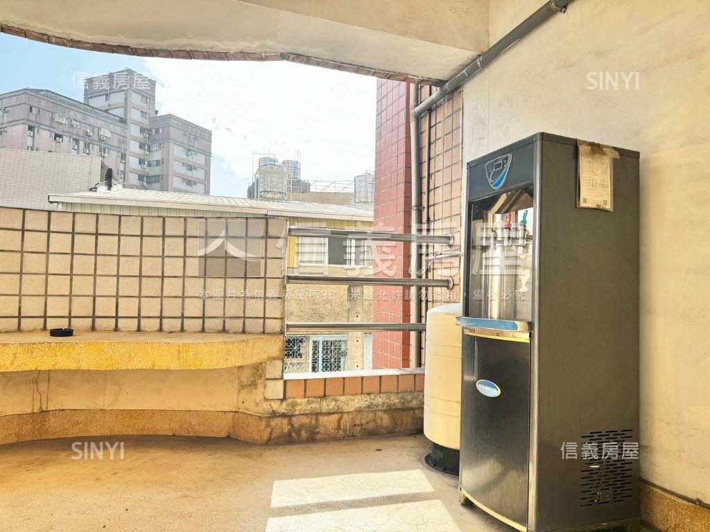 逢甲獨洗曬電梯屋況佳套房房屋室內格局與周邊環境