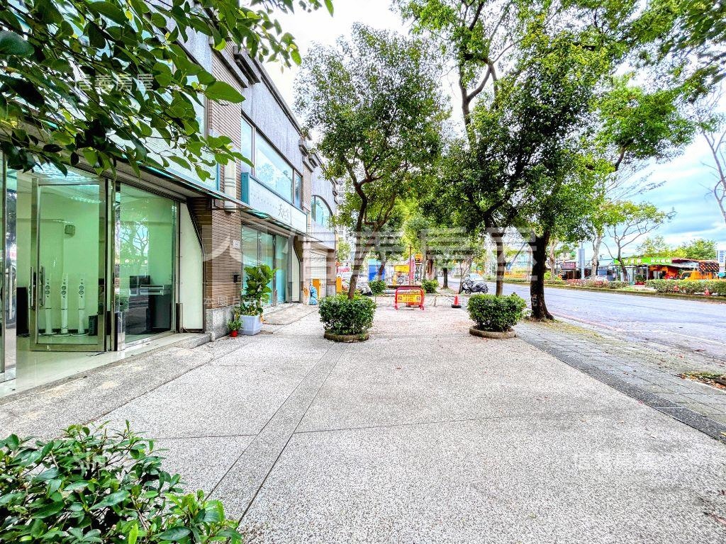 喆園˙傳家金店面房屋室內格局與周邊環境