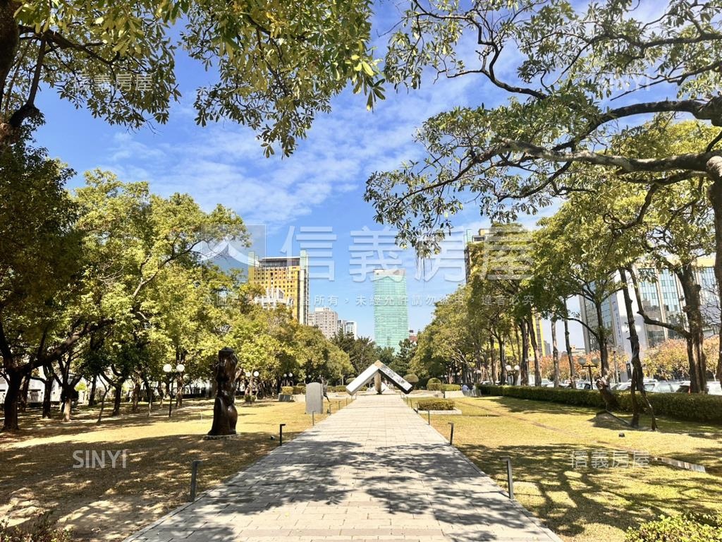 專任西區柳川美三房附車位房屋室內格局與周邊環境