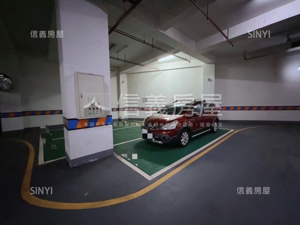 近秋紅谷大兩房平面車位房屋室內格局與周邊環境