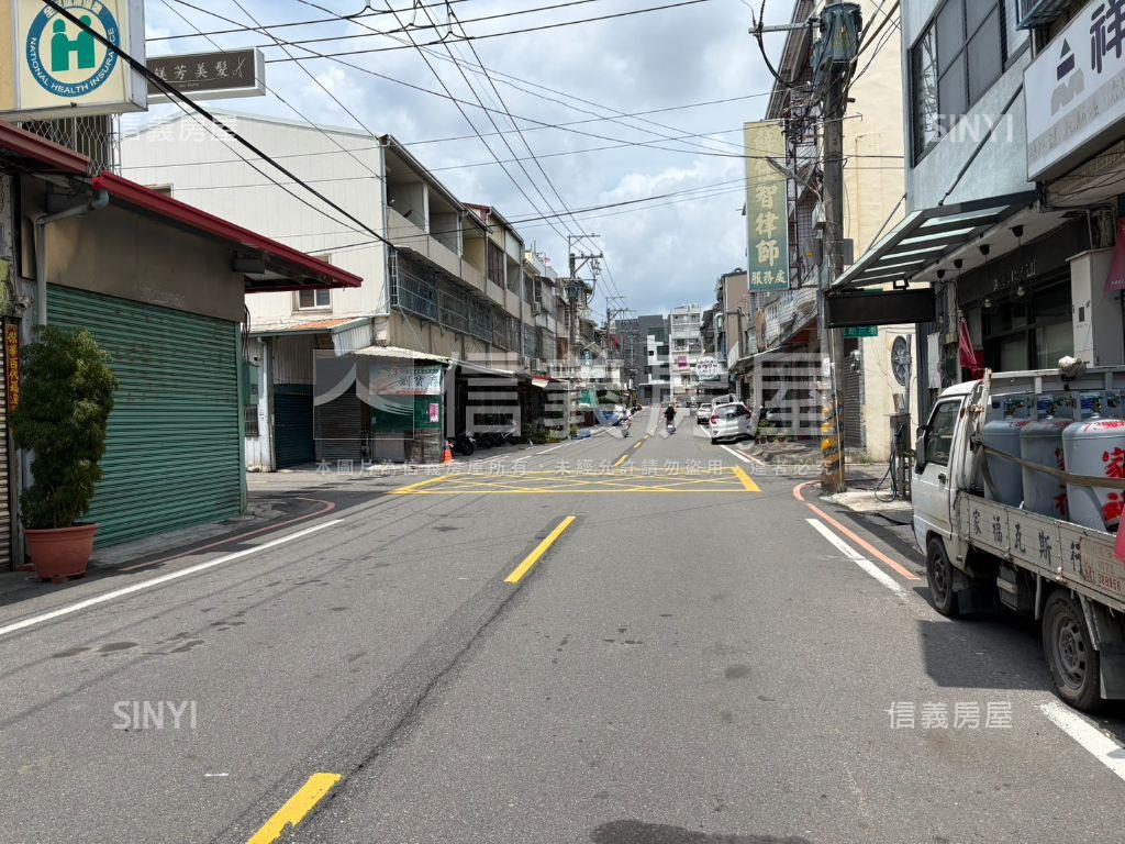 台鳳社區黃金店住房屋室內格局與周邊環境