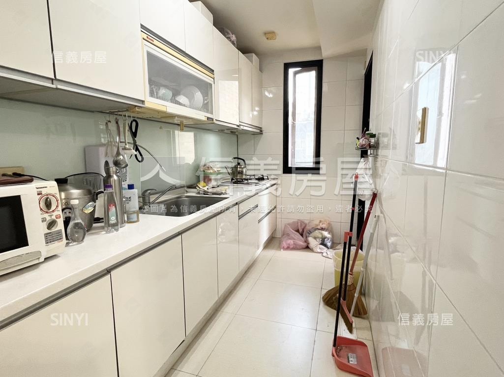 雙橡園˙四房平車房屋室內格局與周邊環境