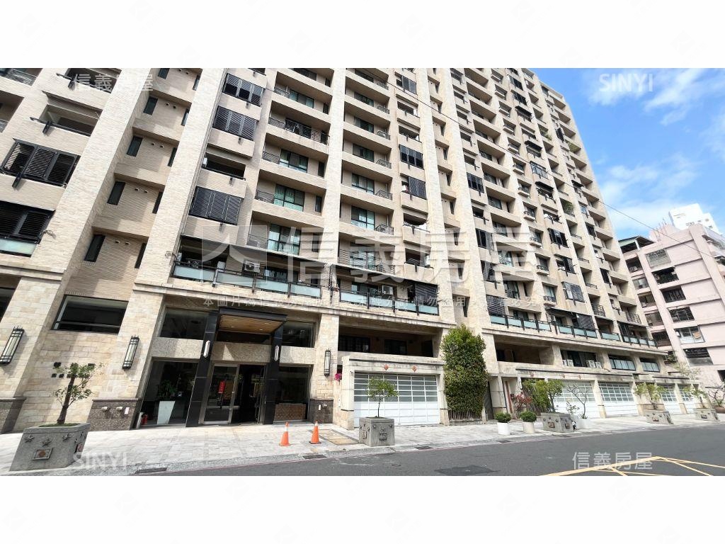 近愛河雙橡園四房平車美邸房屋室內格局與周邊環境