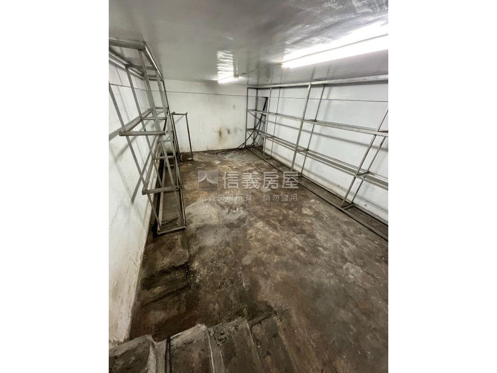 稀有三重透天廠房房屋室內格局與周邊環境