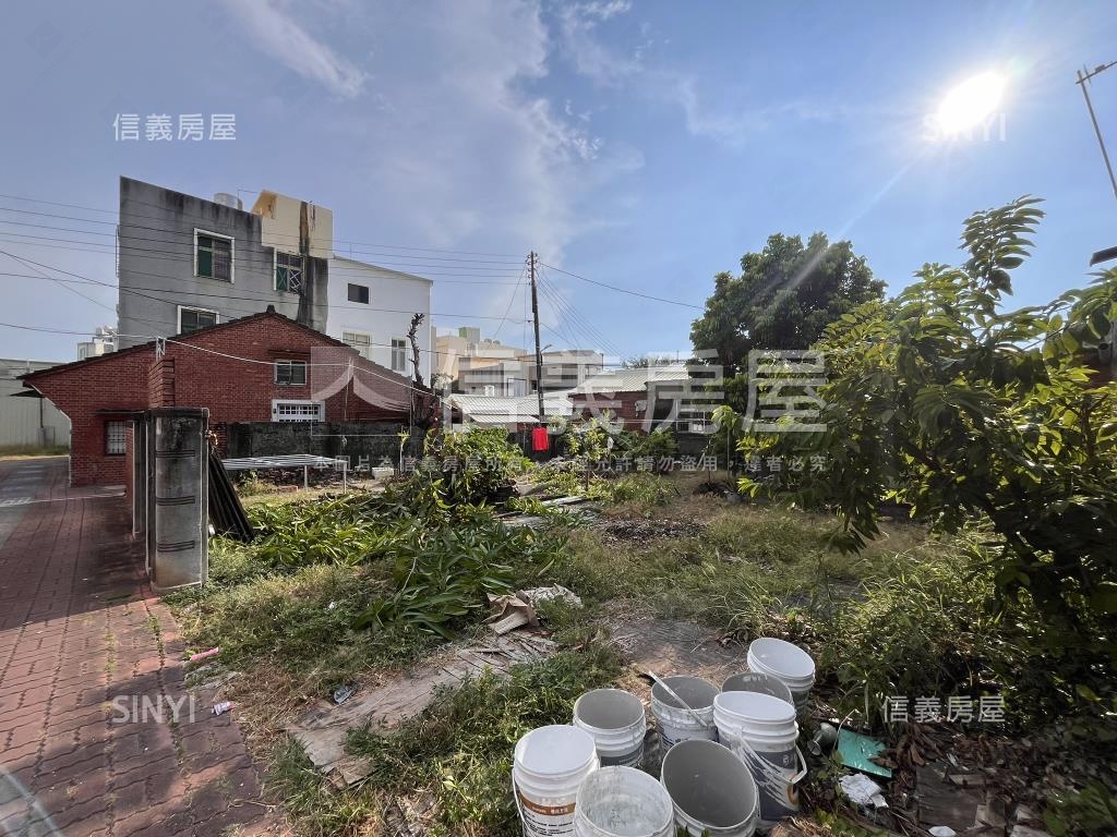 南區龍岡段便宜大面寬地房屋室內格局與周邊環境