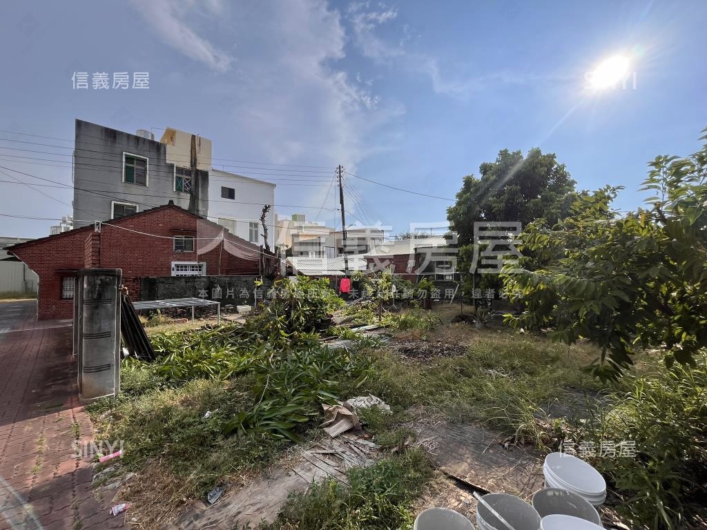 南區龍岡段便宜大面寬地房屋室內格局與周邊環境