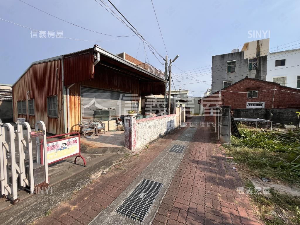 南區龍岡段便宜大面寬地房屋室內格局與周邊環境