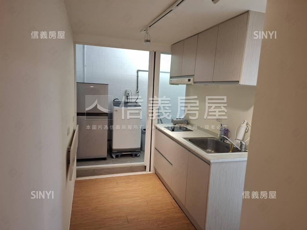 精美裝潢獨立透天房屋室內格局與周邊環境