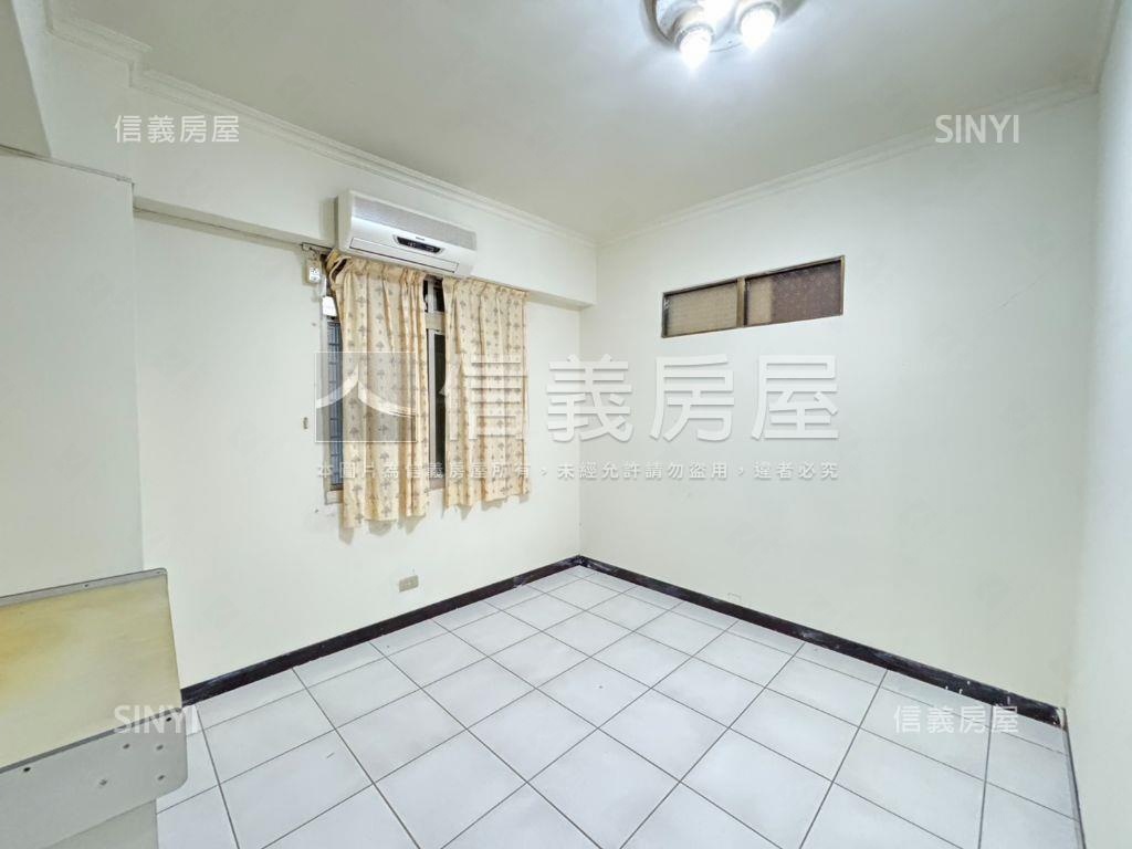 近板南線便利電梯大三房房屋室內格局與周邊環境