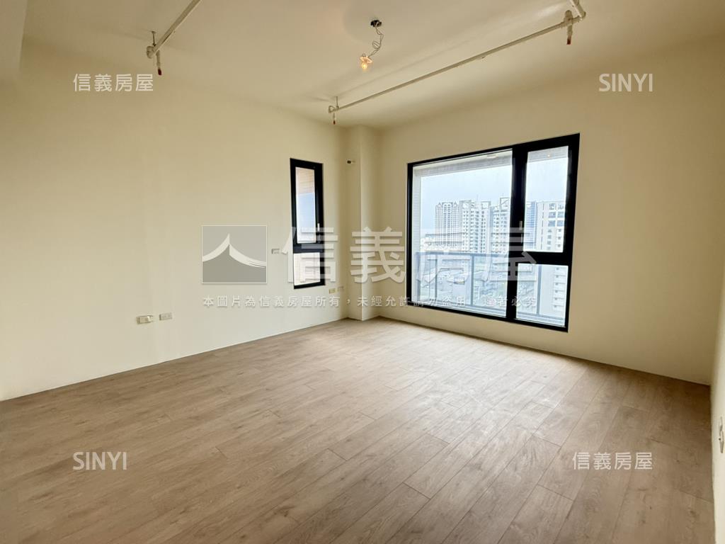 悅世界高樓三房雙平車位房屋室內格局與周邊環境