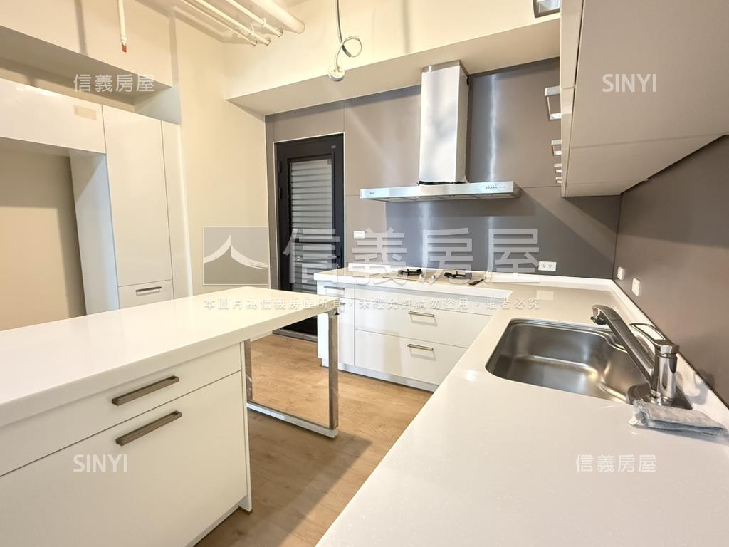 悅世界高樓三房雙平車位房屋室內格局與周邊環境