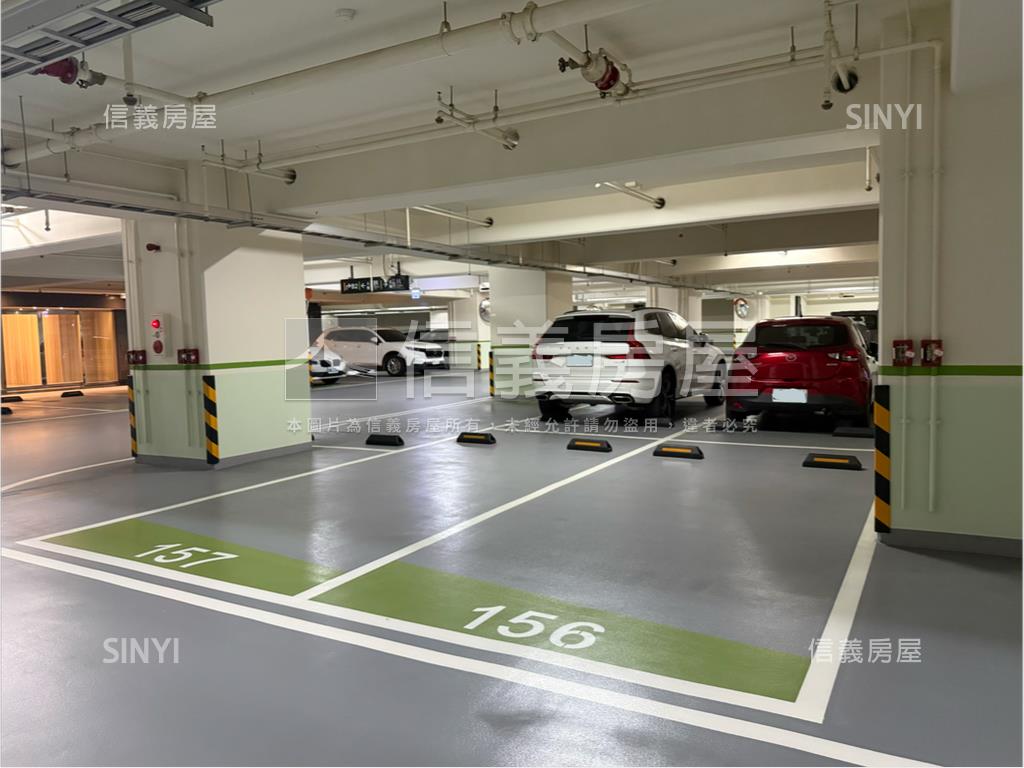 臺邦悅世界面公園雙平車位房屋室內格局與周邊環境