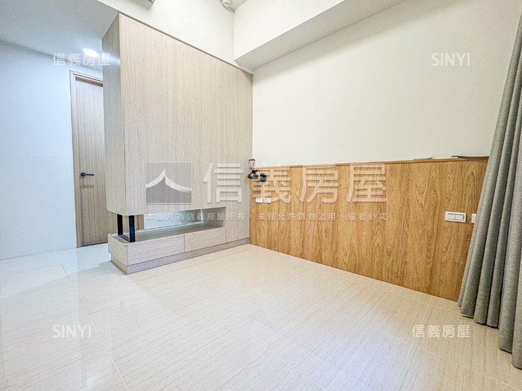 元心璽苑兩房兩衛平面車位房屋室內格局與周邊環境