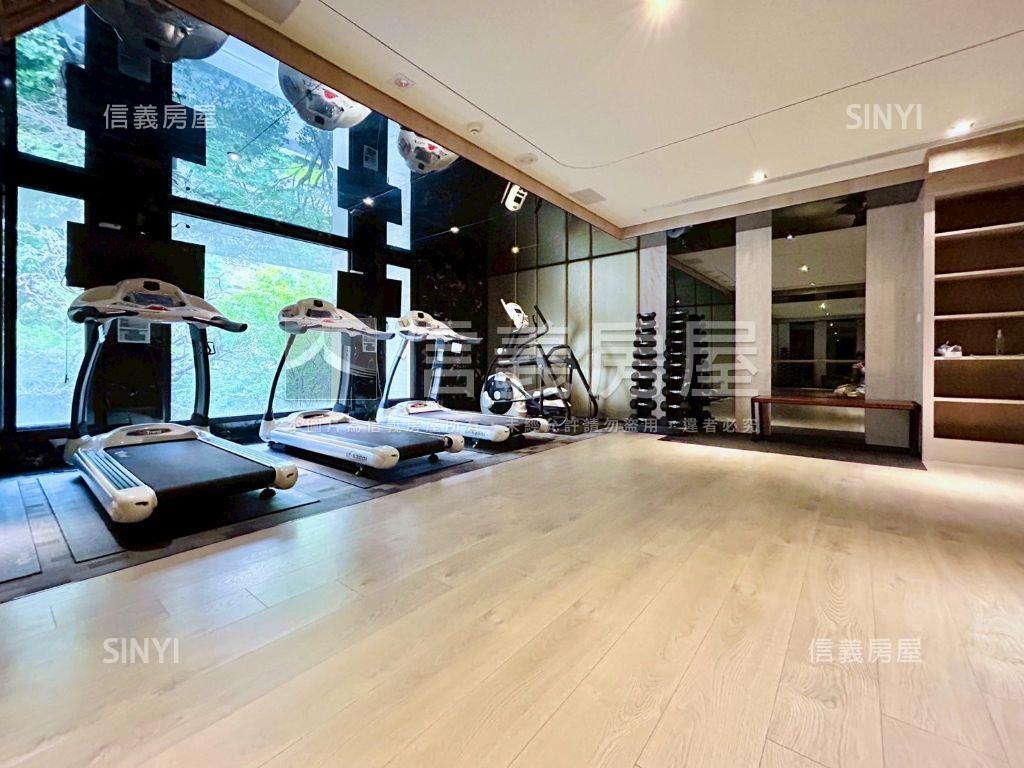 元心璽苑兩房兩衛平面車位房屋室內格局與周邊環境