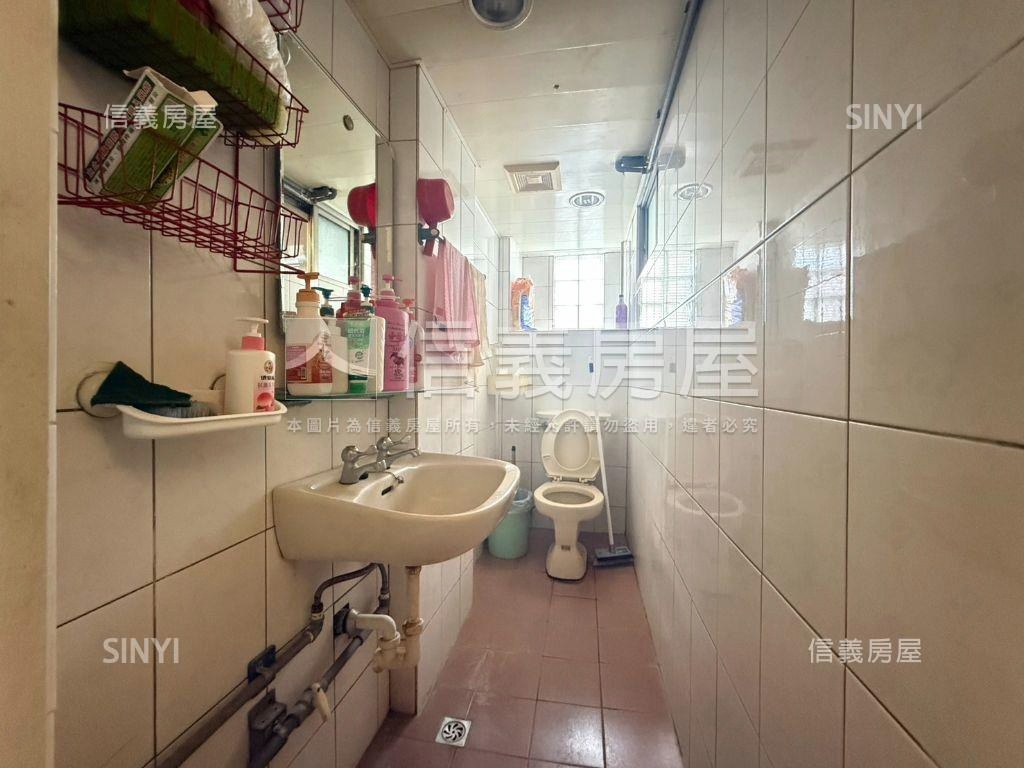 安中路一段ｘ雙面臨路透天房屋室內格局與周邊環境