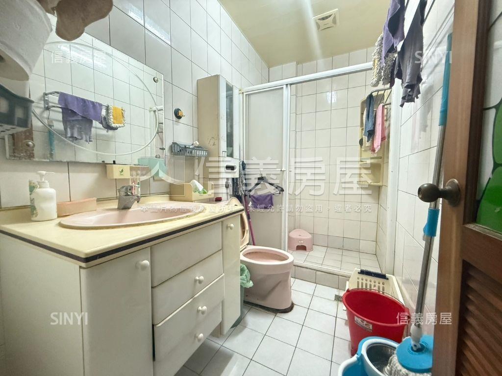 安中路一段ｘ雙面臨路透天房屋室內格局與周邊環境