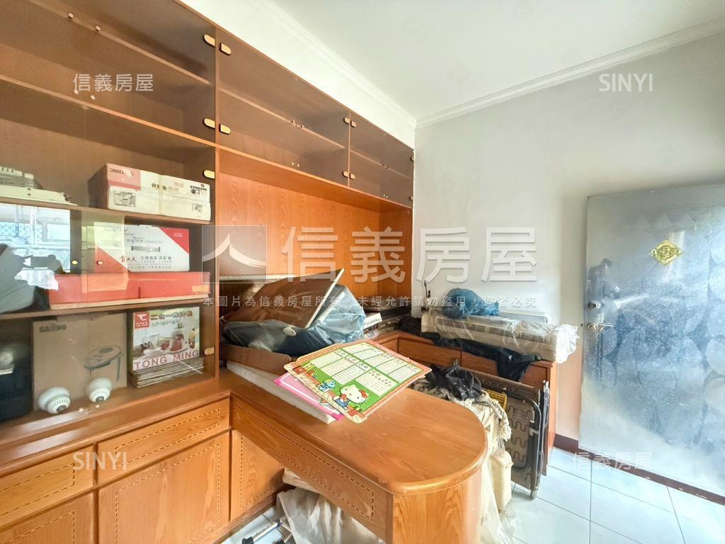 安中路一段ｘ雙面臨路透天房屋室內格局與周邊環境