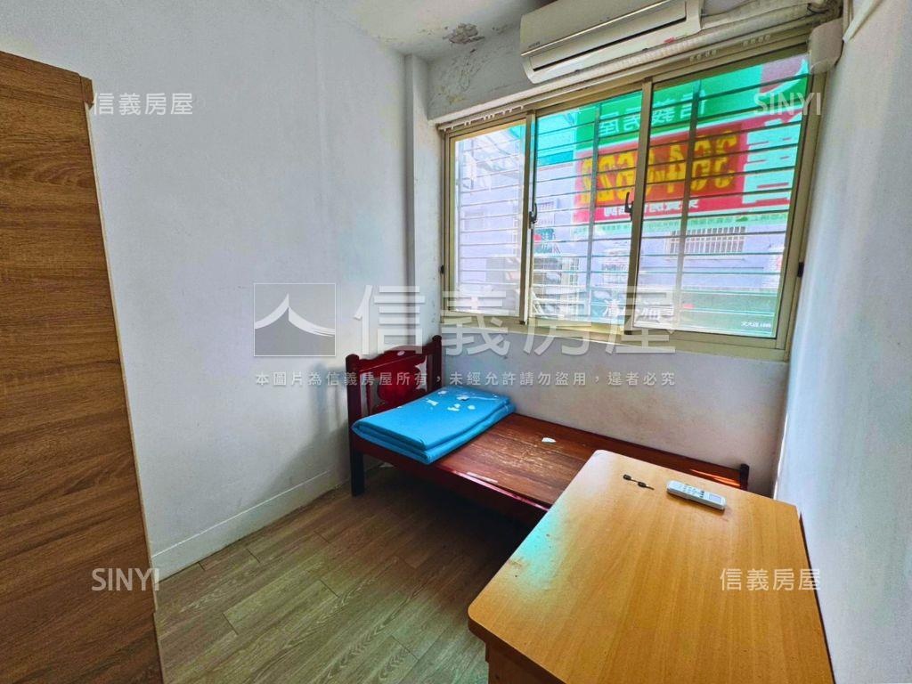 近文化大學１２間雅房超讚房屋室內格局與周邊環境