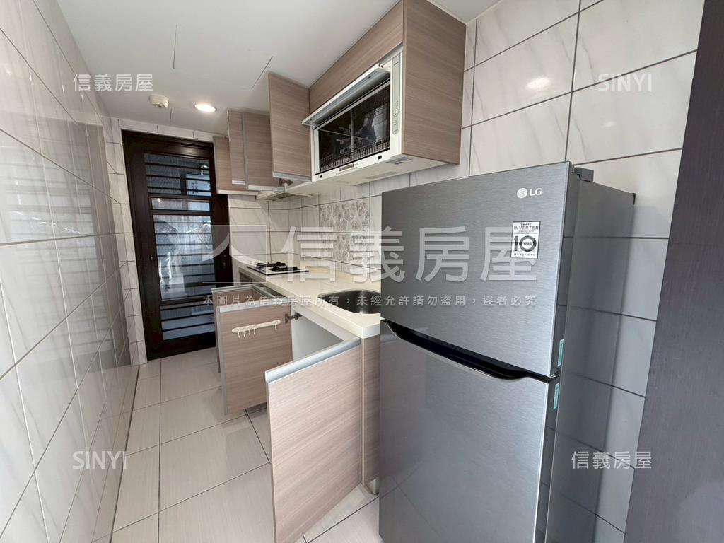 專任璞麗兩房平車房屋室內格局與周邊環境