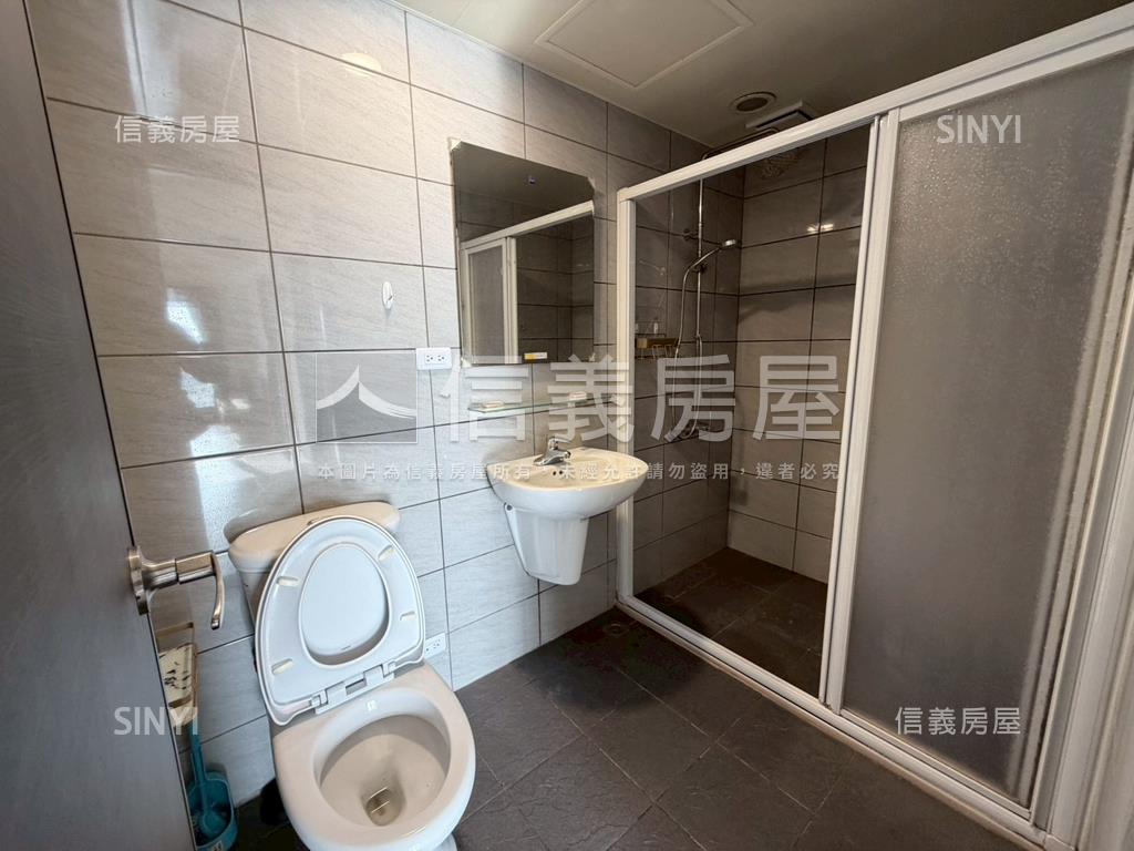 專任璞麗兩房平車房屋室內格局與周邊環境