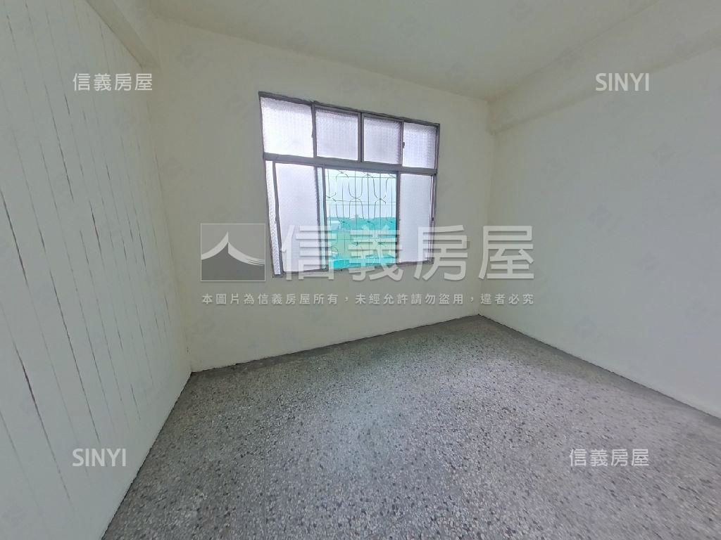 中山路上車水馬龍邊間透店房屋室內格局與周邊環境