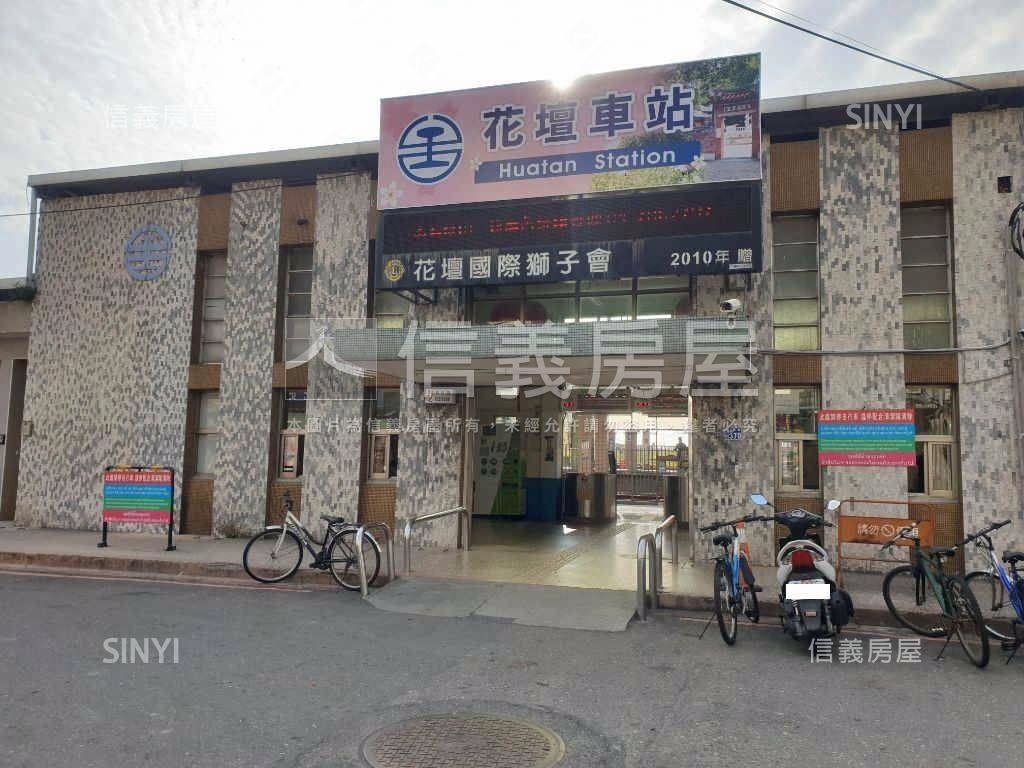 中山路上車水馬龍邊間透店房屋室內格局與周邊環境