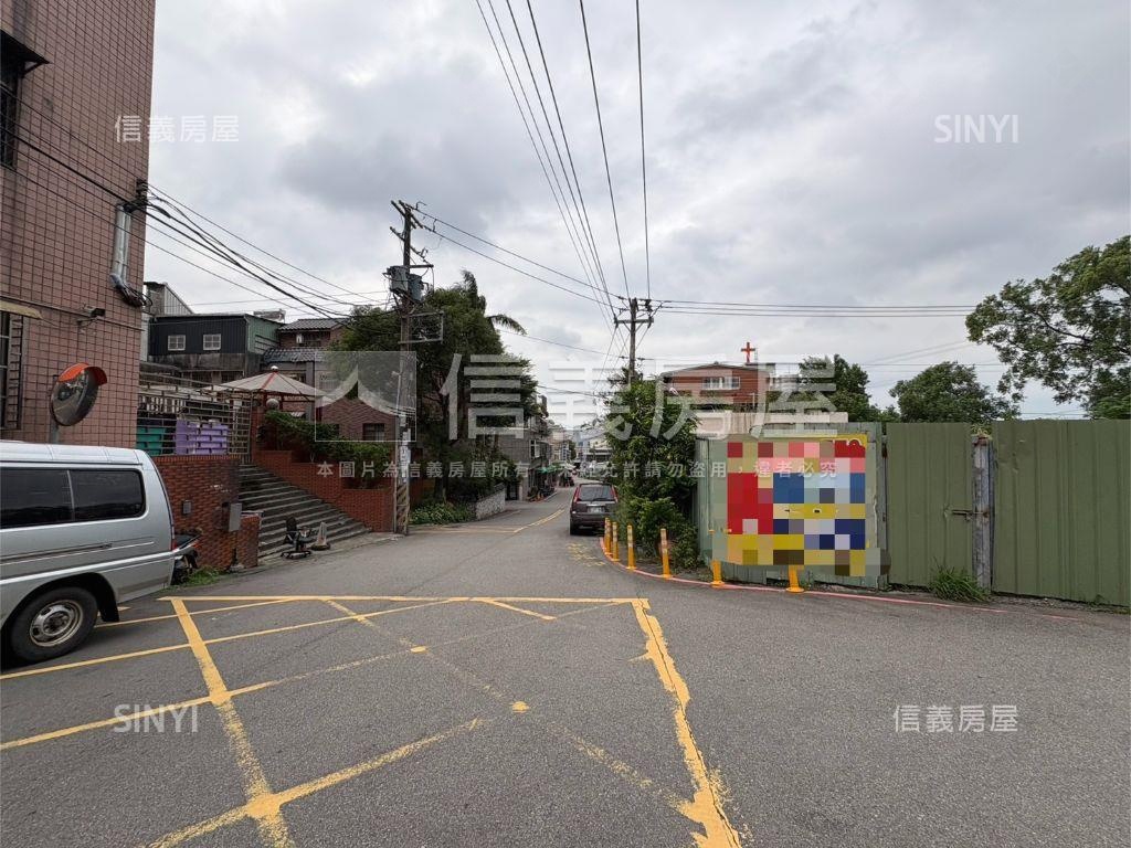 稀有雙面臨路龜山丙建房屋室內格局與周邊環境