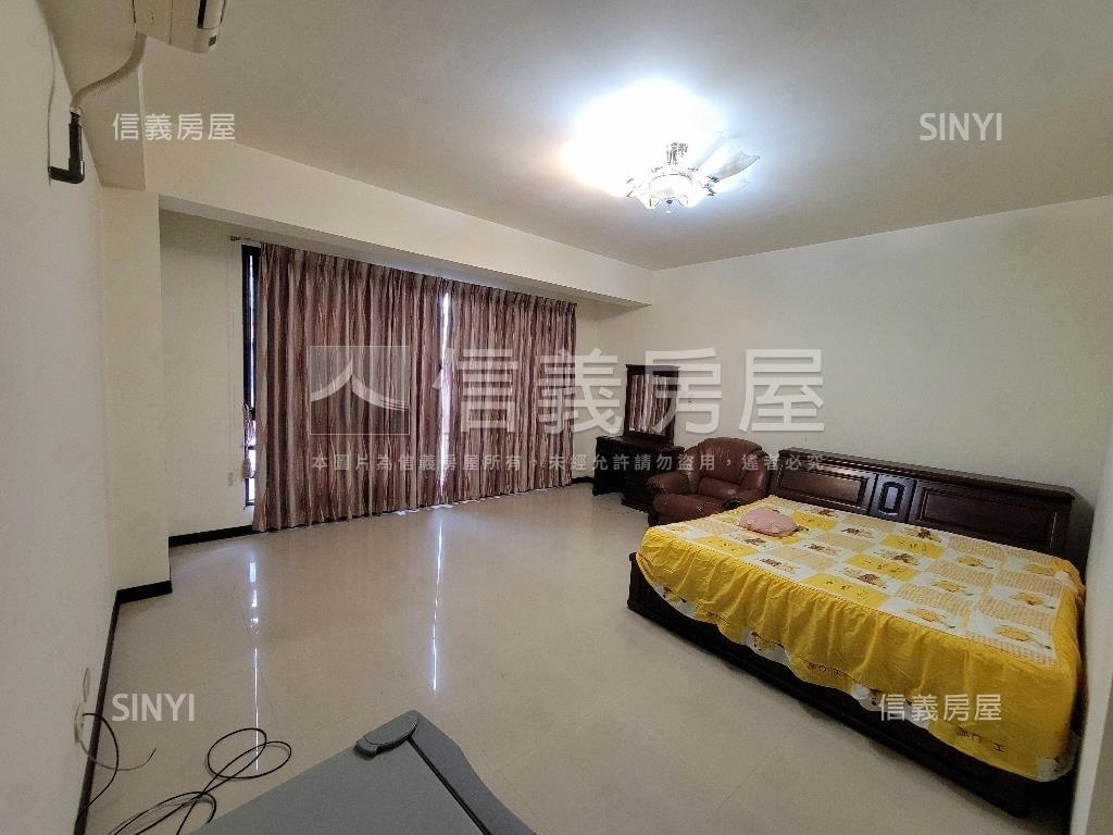臨路三面採光✦輕屋齡透天房屋室內格局與周邊環境