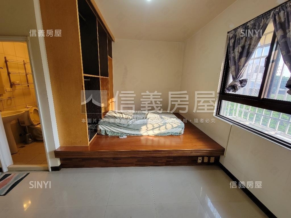 臨路三面採光✦輕屋齡透天房屋室內格局與周邊環境
