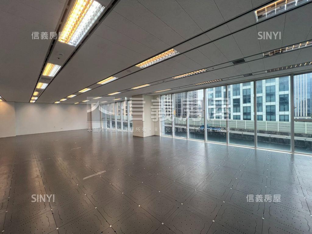 副都心中悅寰宇一號商辦房屋室內格局與周邊環境