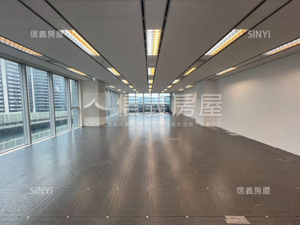 副都心中悅寰宇一號商辦房屋室內格局與周邊環境