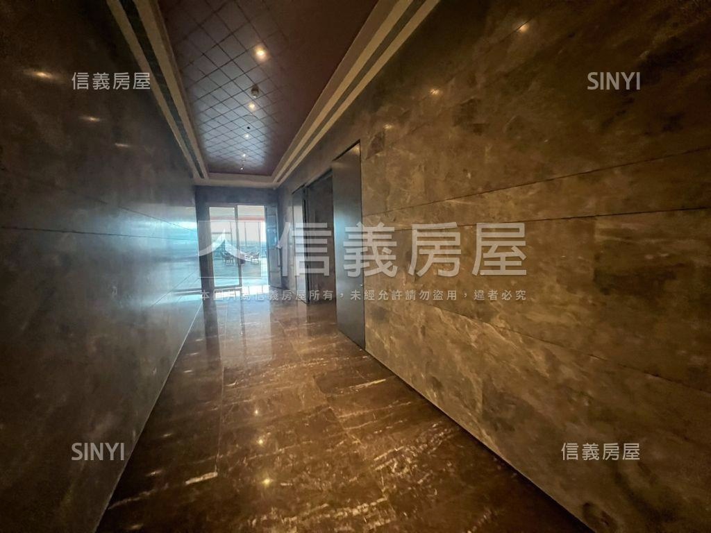副都心中悅寰宇一號商辦房屋室內格局與周邊環境