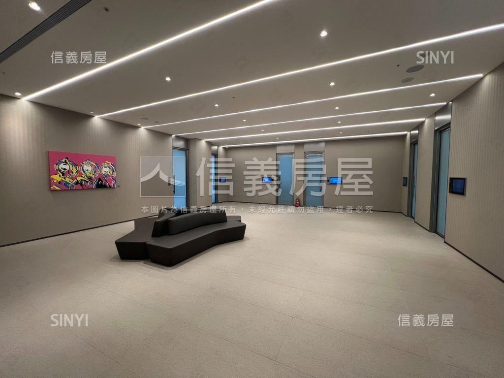 副都心中悅寰宇一號商辦房屋室內格局與周邊環境
