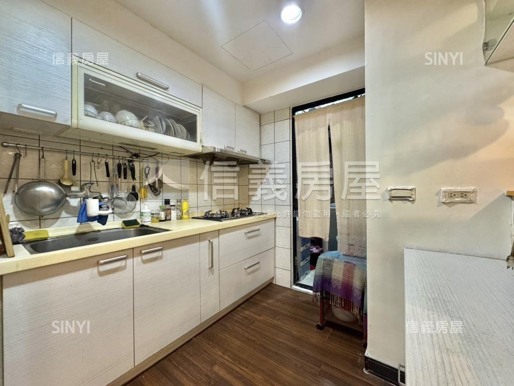 美麗宏國高樓方正兩房房屋室內格局與周邊環境