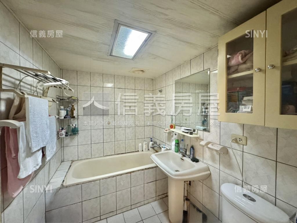 美麗宏國高樓方正兩房房屋室內格局與周邊環境